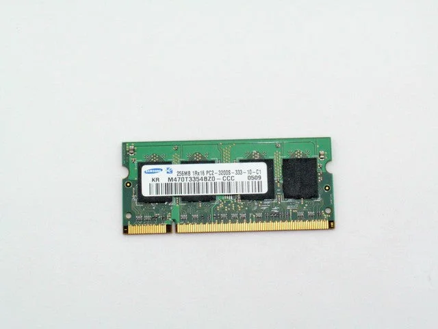 Samsung M470T3354BZ0-CCC Used Laptop Memory 256MB PC2-3200S DDR2-400